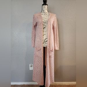 Francesca's Collection Blue Rain Lace Pink Duster
